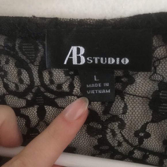 Lace T-shirt blouse - Picture 3 of 3